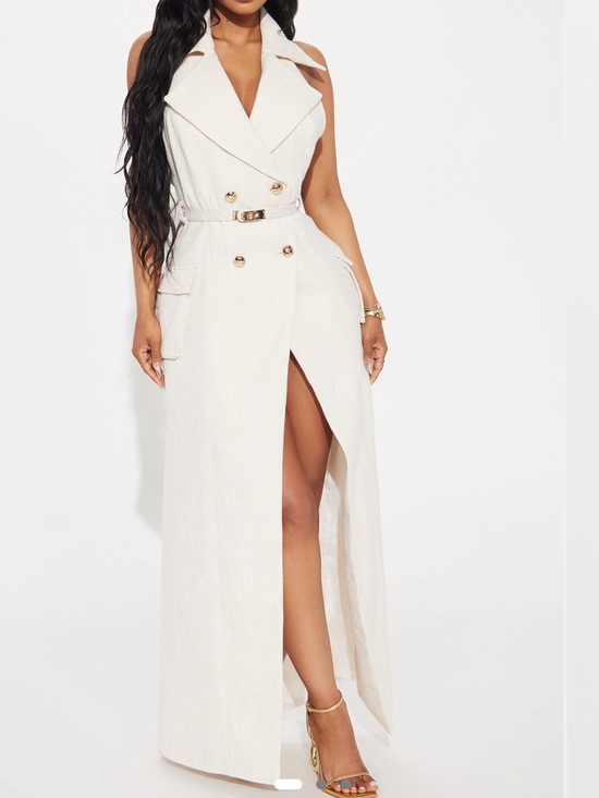 Fashion Nova Dresses & Skirts - Fashion Nova Open-Back Maxi Dress - Cream